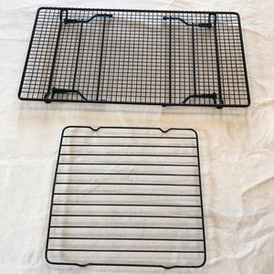 2 Cooling Racks